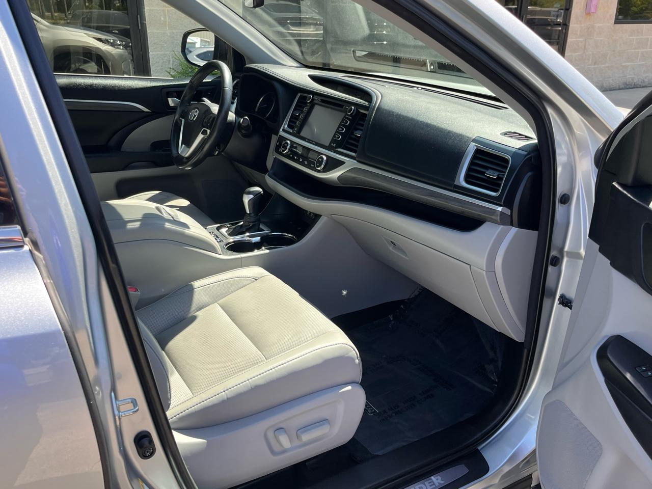 Toyota Highlander  2018