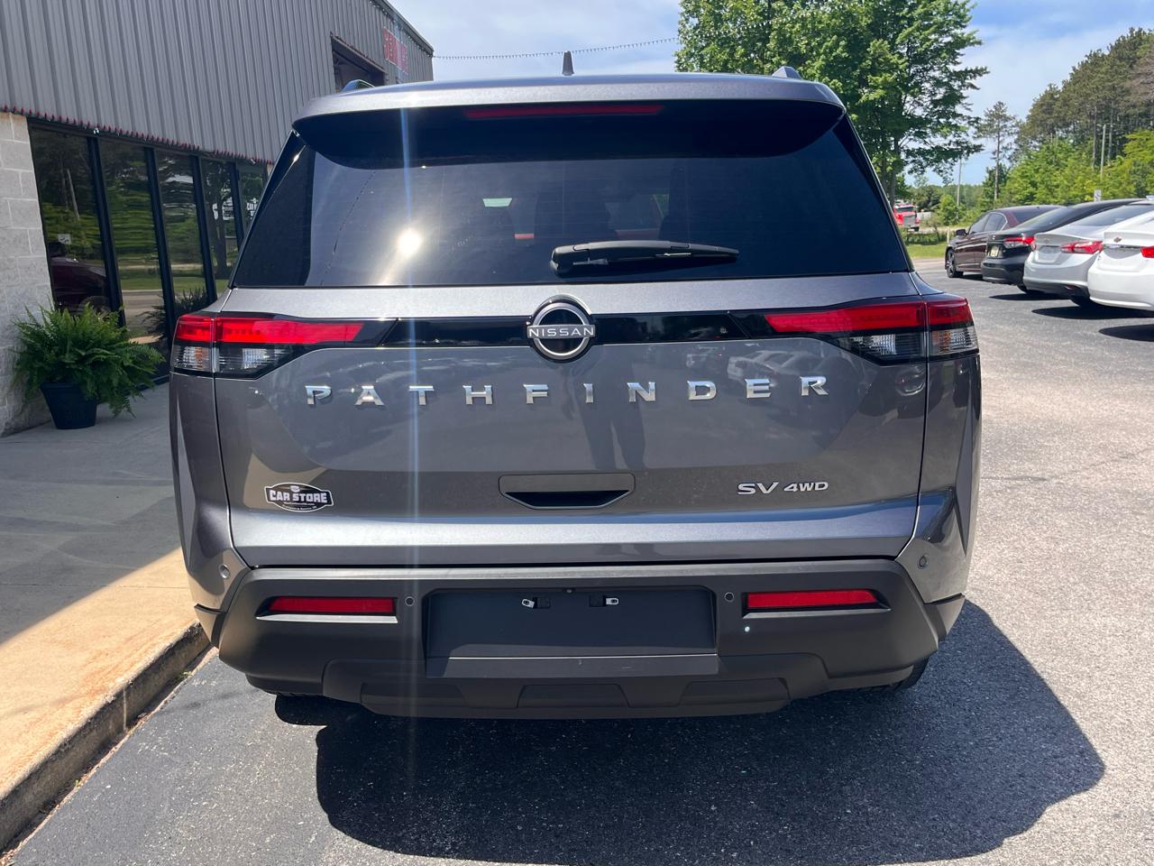 Nissan Pathfinder SV 4WD 2022