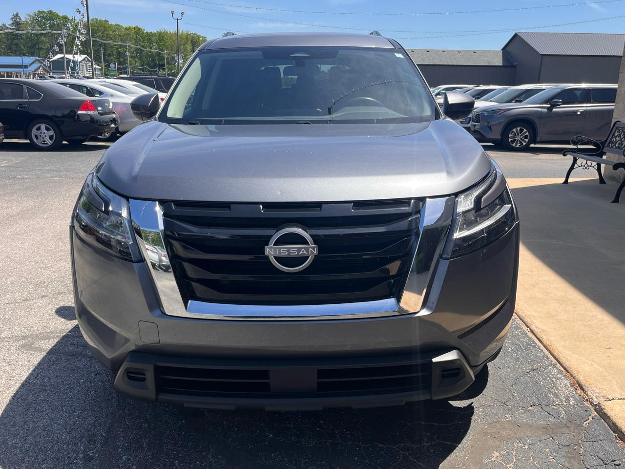 Nissan Pathfinder SV 4WD 2022