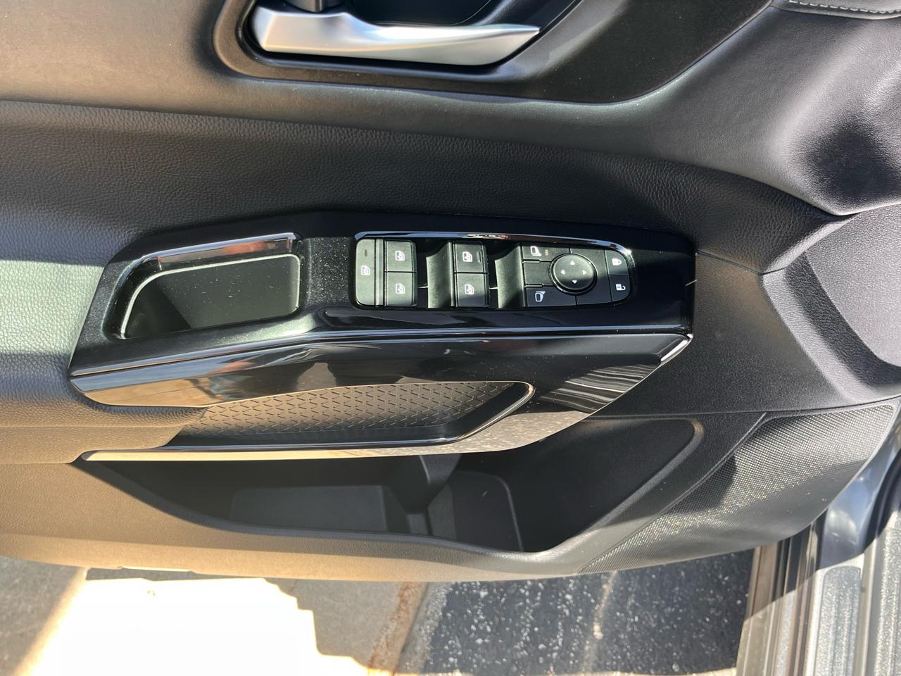 Nissan Pathfinder SV 4WD 2022