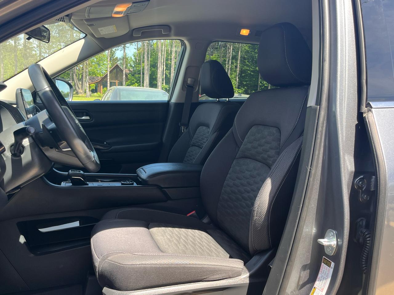 Nissan Pathfinder SV 4WD 2022
