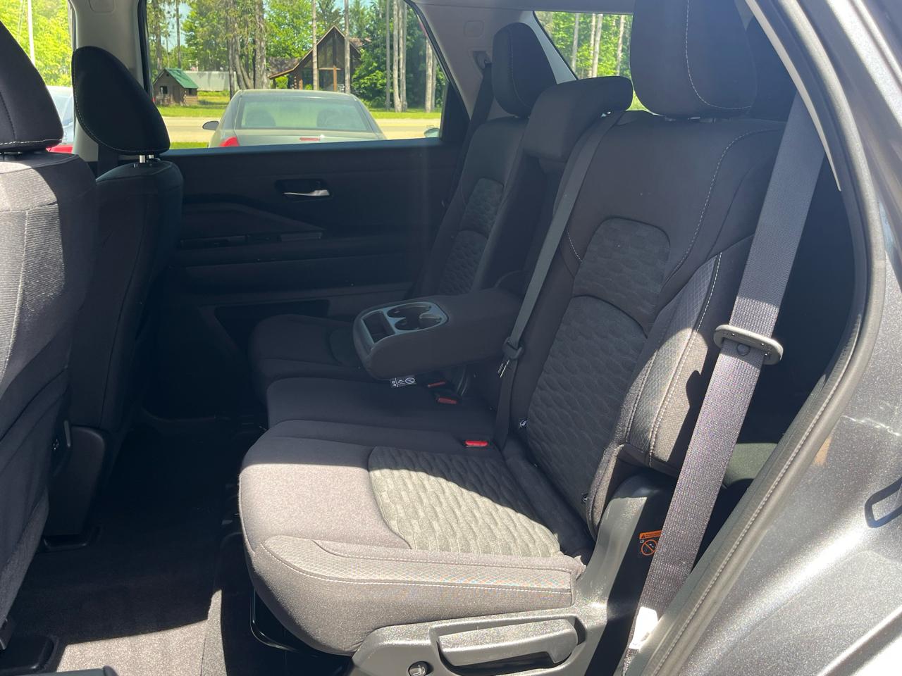 Nissan Pathfinder SV 4WD 2022