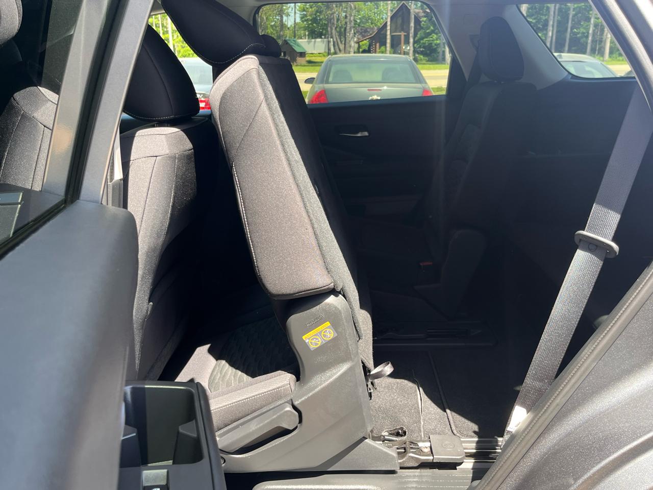 Nissan Pathfinder SV 4WD 2022