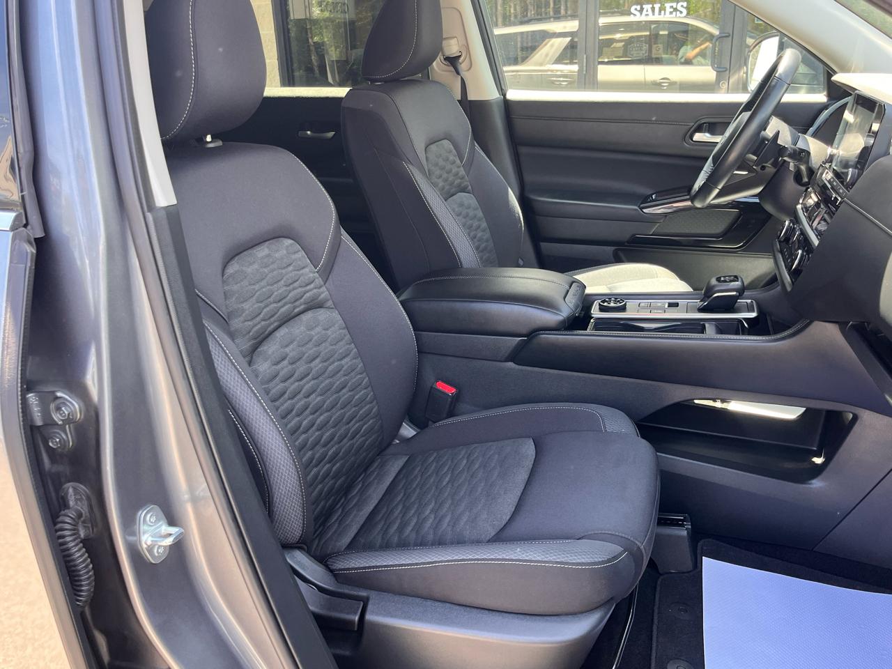 Nissan Pathfinder SV 4WD 2022