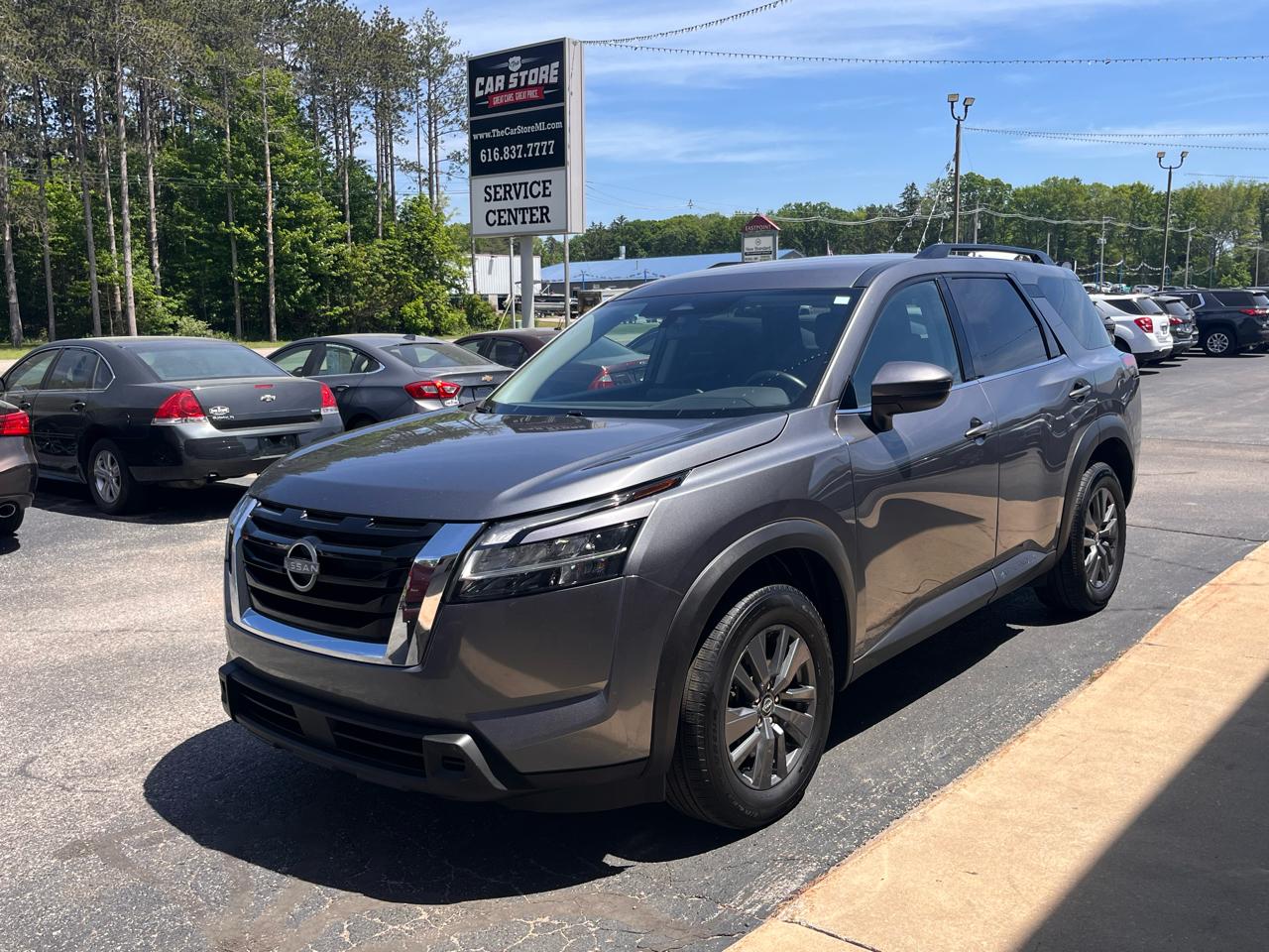 Nissan Pathfinder SV 4WD 2022