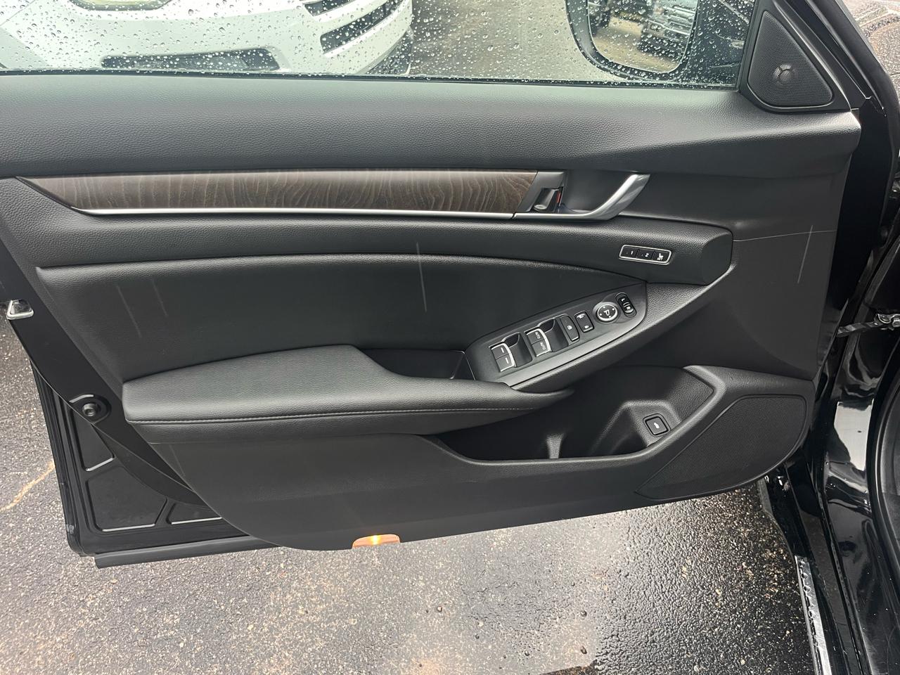 Honda Accord Hybrid Touring Sedan 2019