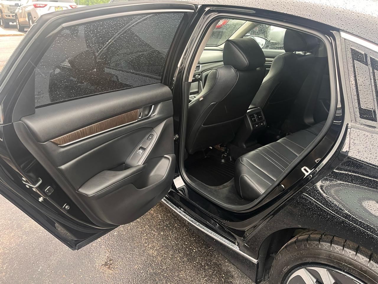 Honda Accord Hybrid Touring Sedan 2019