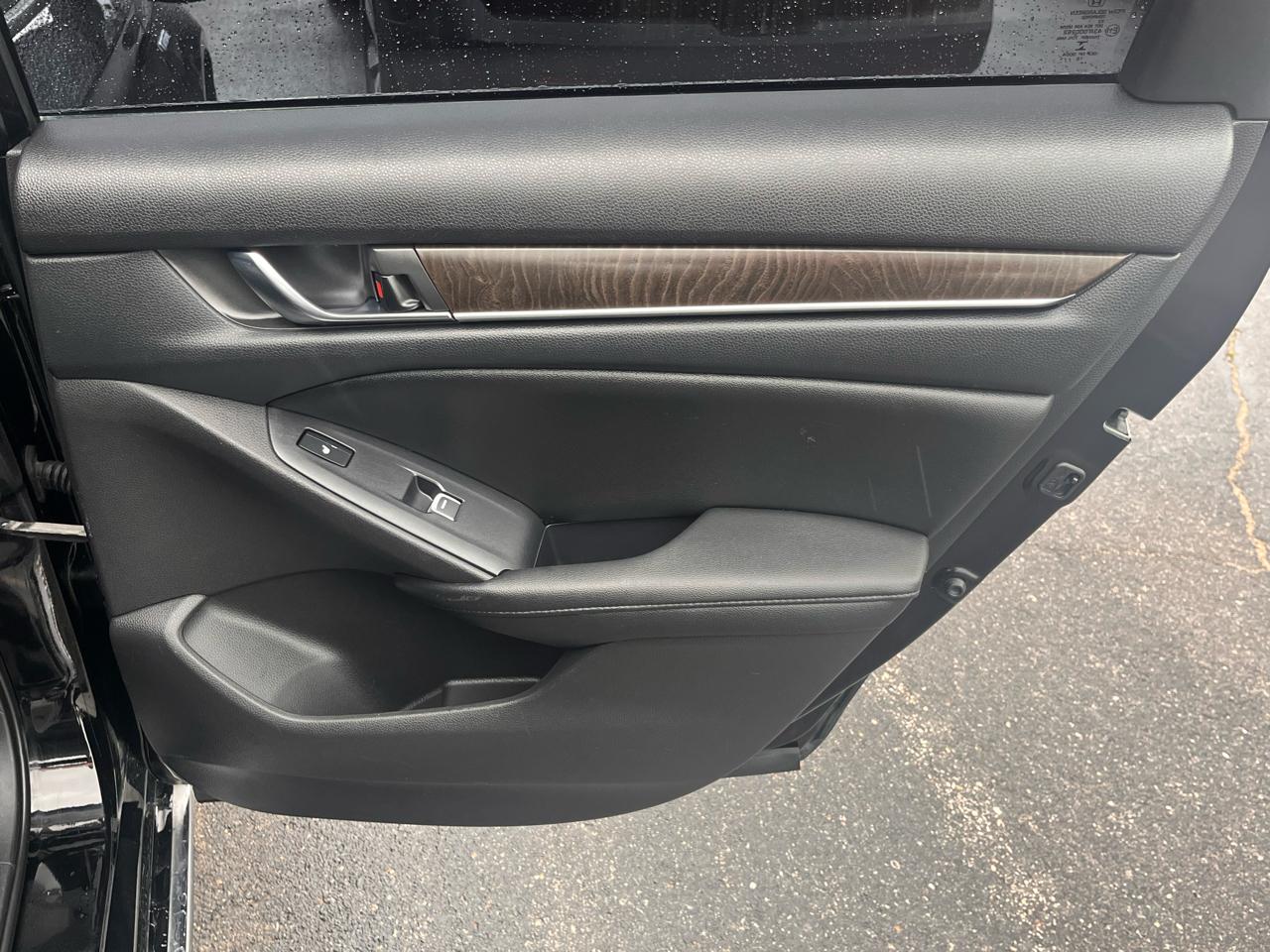 Honda Accord Hybrid Touring Sedan 2019