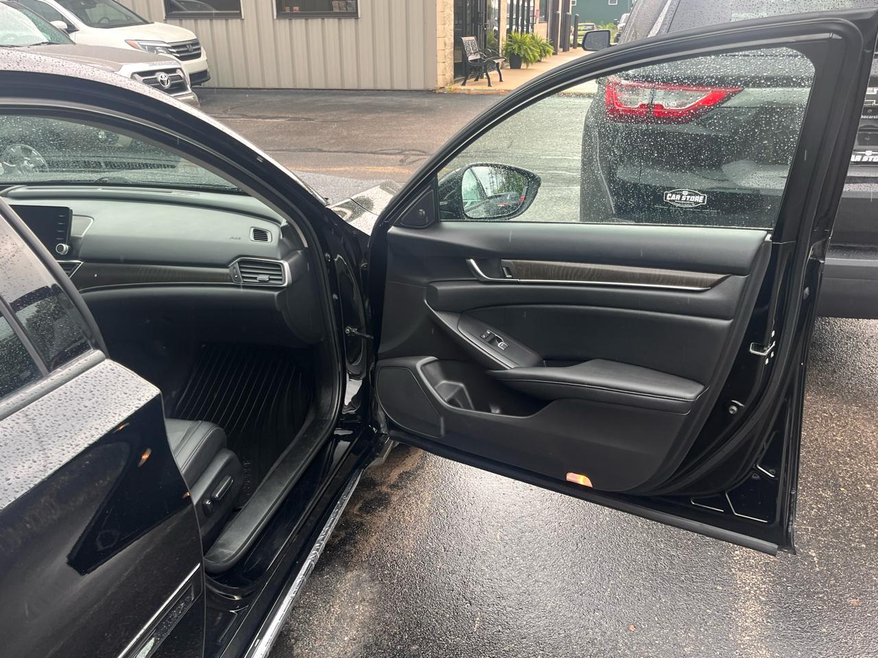 Honda Accord Hybrid Touring Sedan 2019