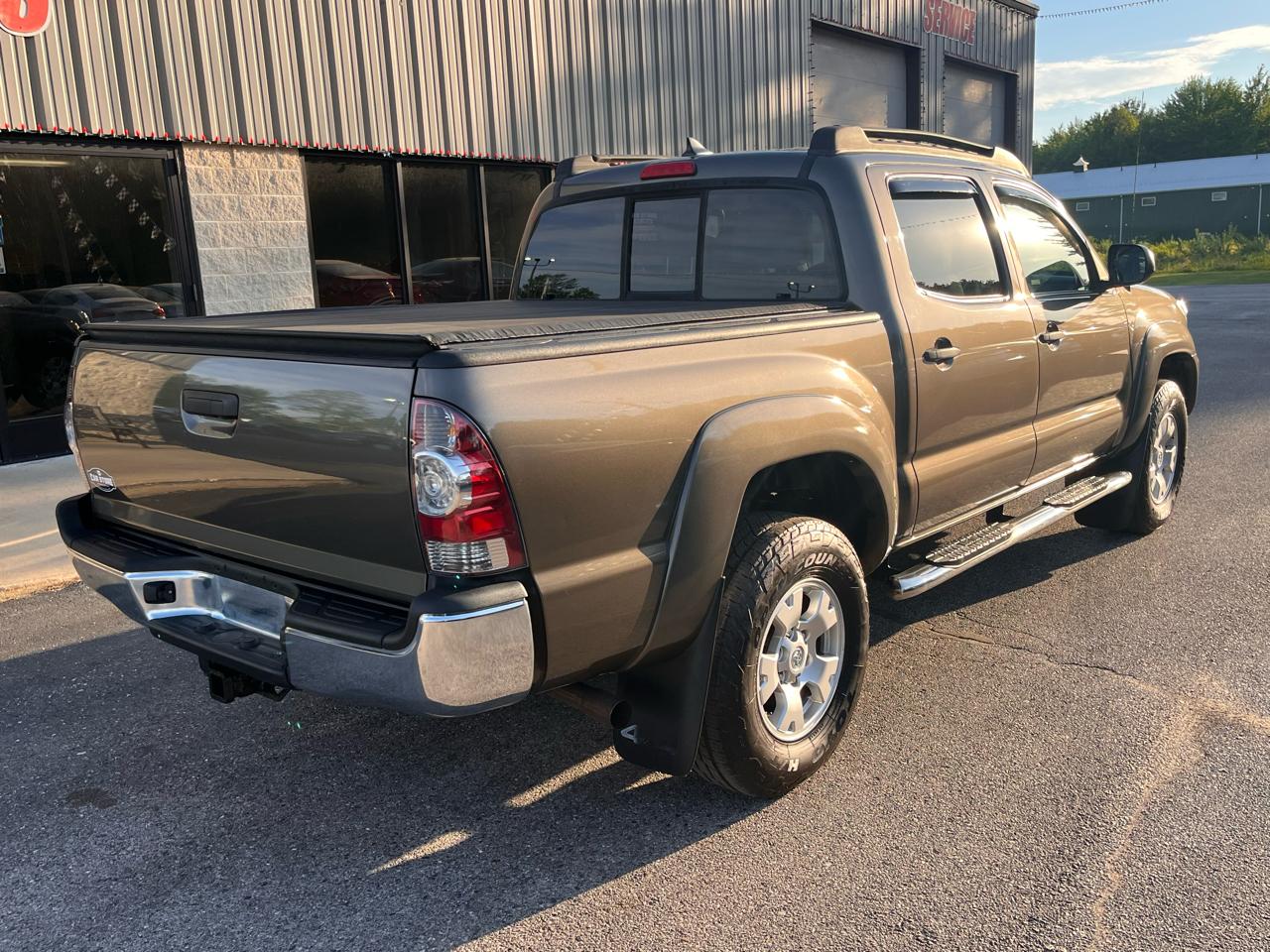 Toyota Tacoma  2015