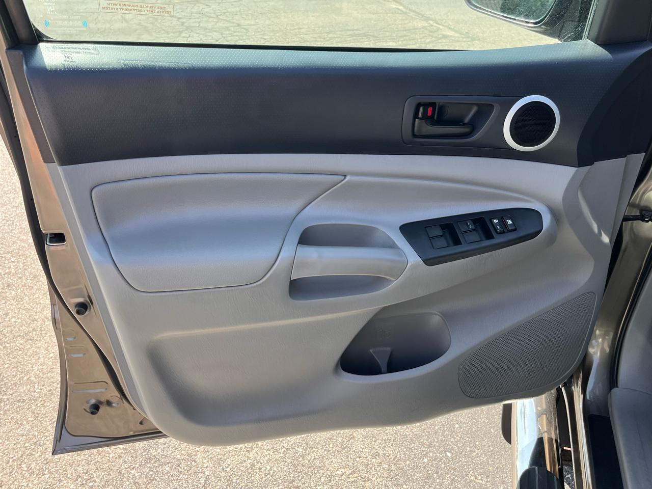 Toyota Tacoma  2015