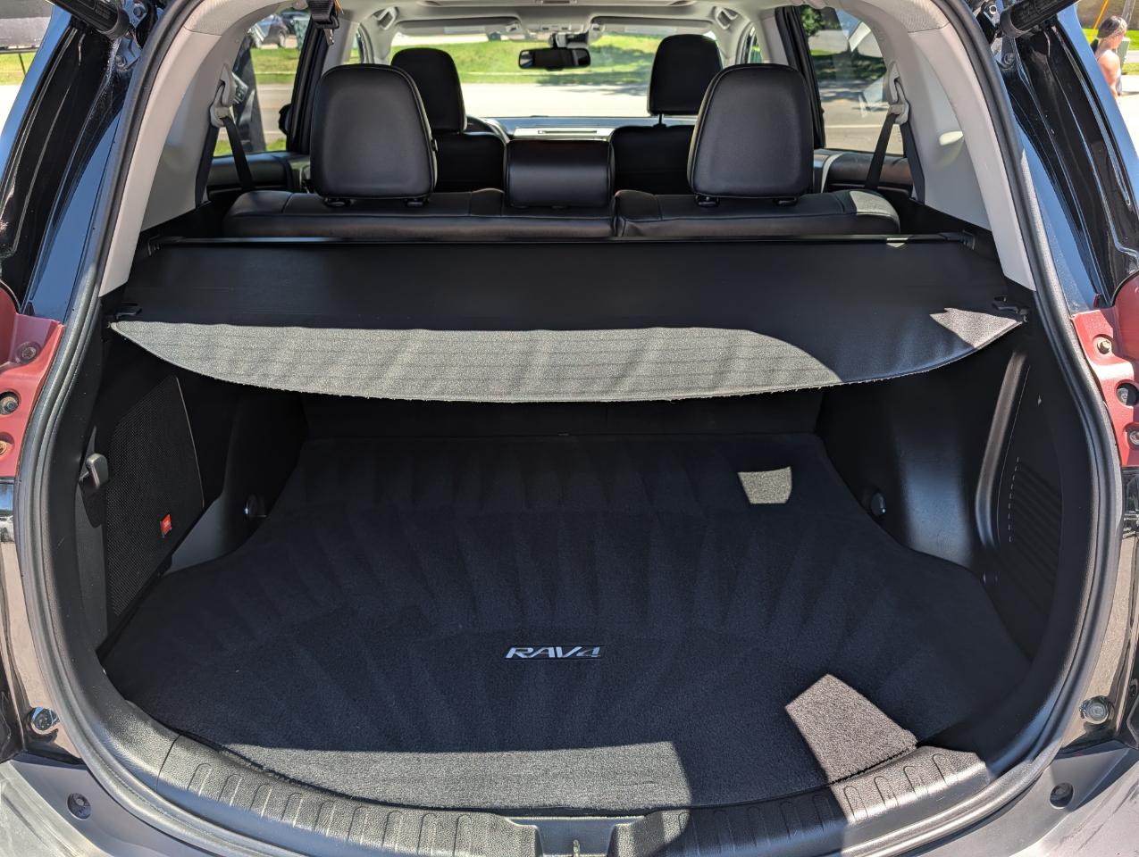 Toyota RAV4 AWD 4dr Limited (Natl) 2015