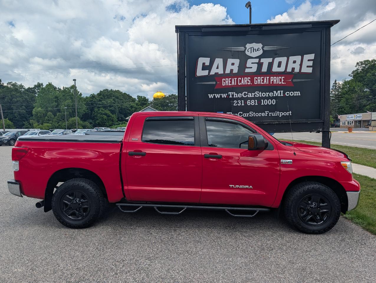 Toyota Tundra 2WD Truck CrewMax 5.7L V8 6-Spd AT (Natl) 2012