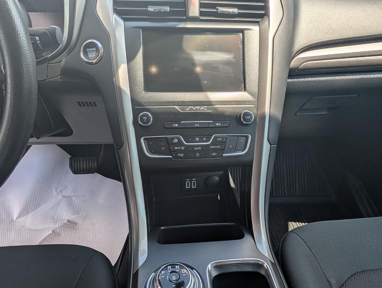 Ford Fusion SE AWD 2020