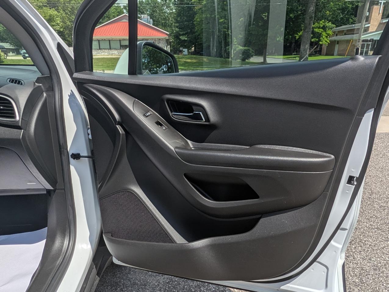 Chevrolet Trax AWD 4dr LS 2021