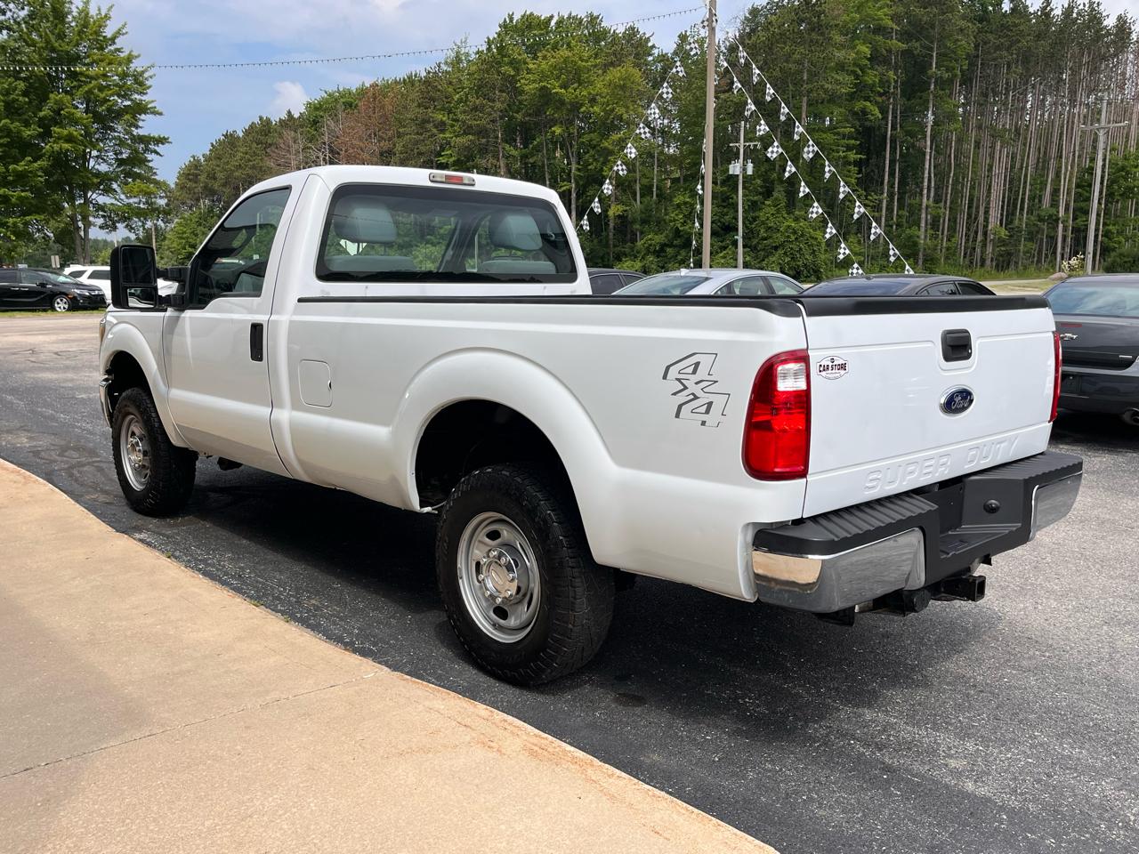Ford Super Duty F-250 SRW XL 4WD Reg Cab 8' Box 2016