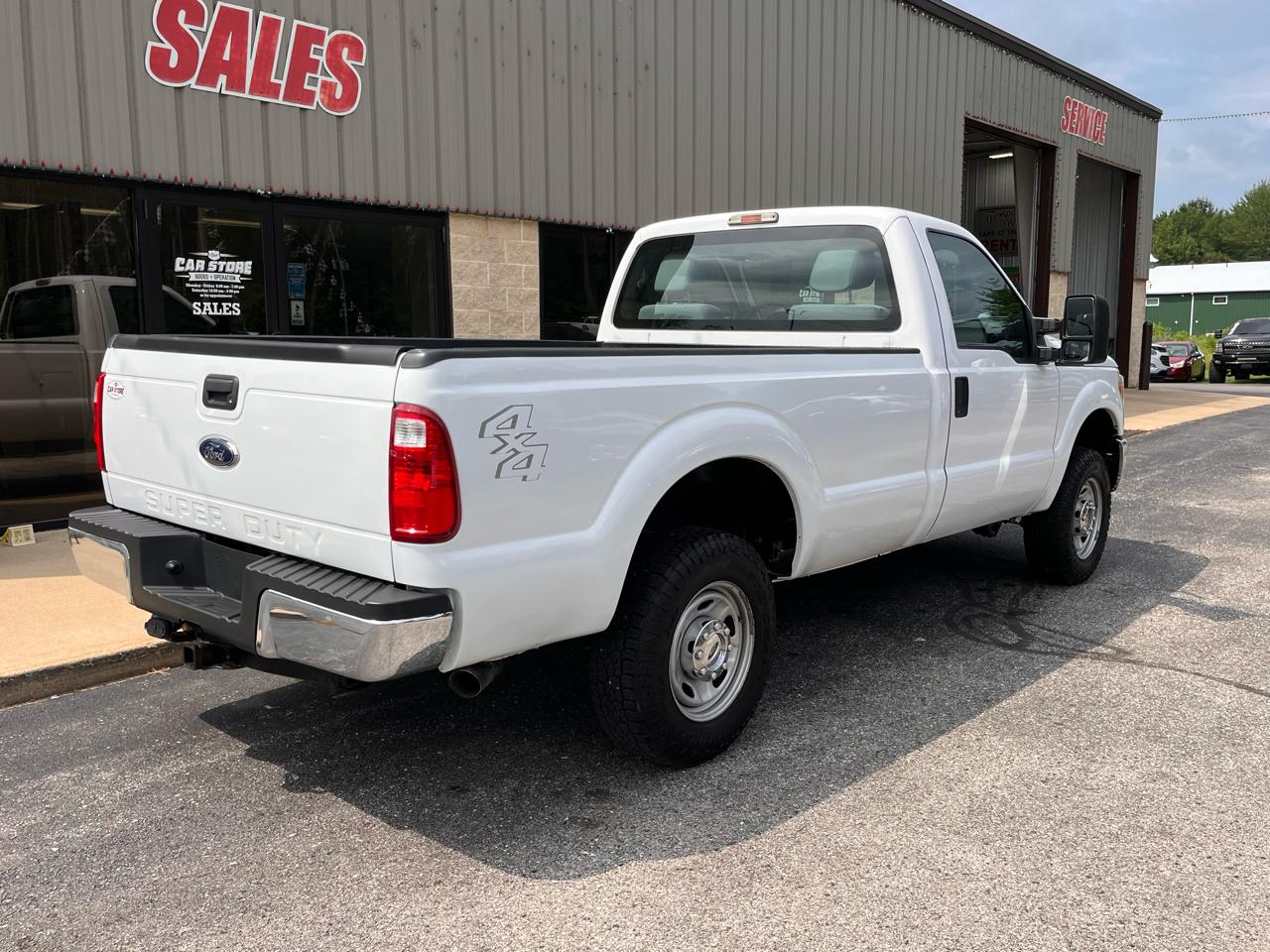 Ford Super Duty F-250 SRW XL 4WD Reg Cab 8' Box 2016