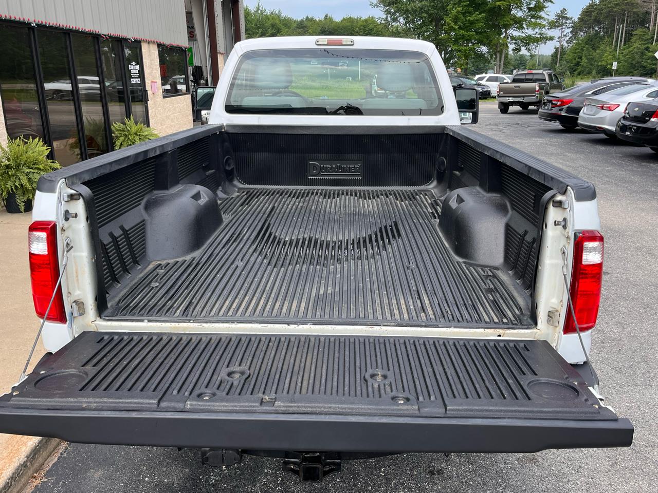 Ford Super Duty F-250 SRW XL 4WD Reg Cab 8' Box 2016