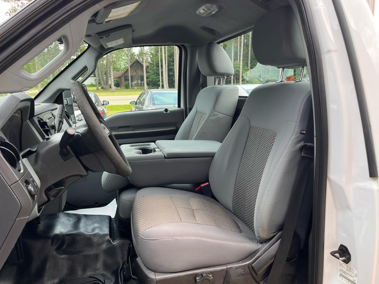 Ford Super Duty F-250 SRW XL 4WD Reg Cab 8' Box 2016