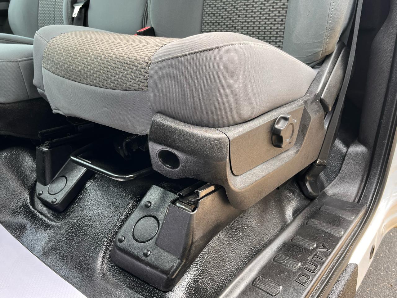Ford Super Duty F-250 SRW XL 4WD Reg Cab 8' Box 2016