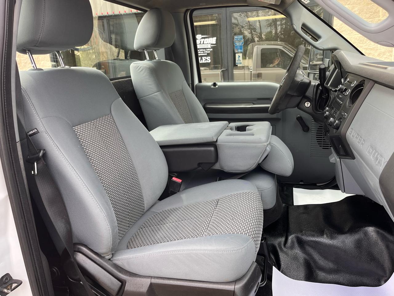 Ford Super Duty F-250 SRW XL 4WD Reg Cab 8' Box 2016