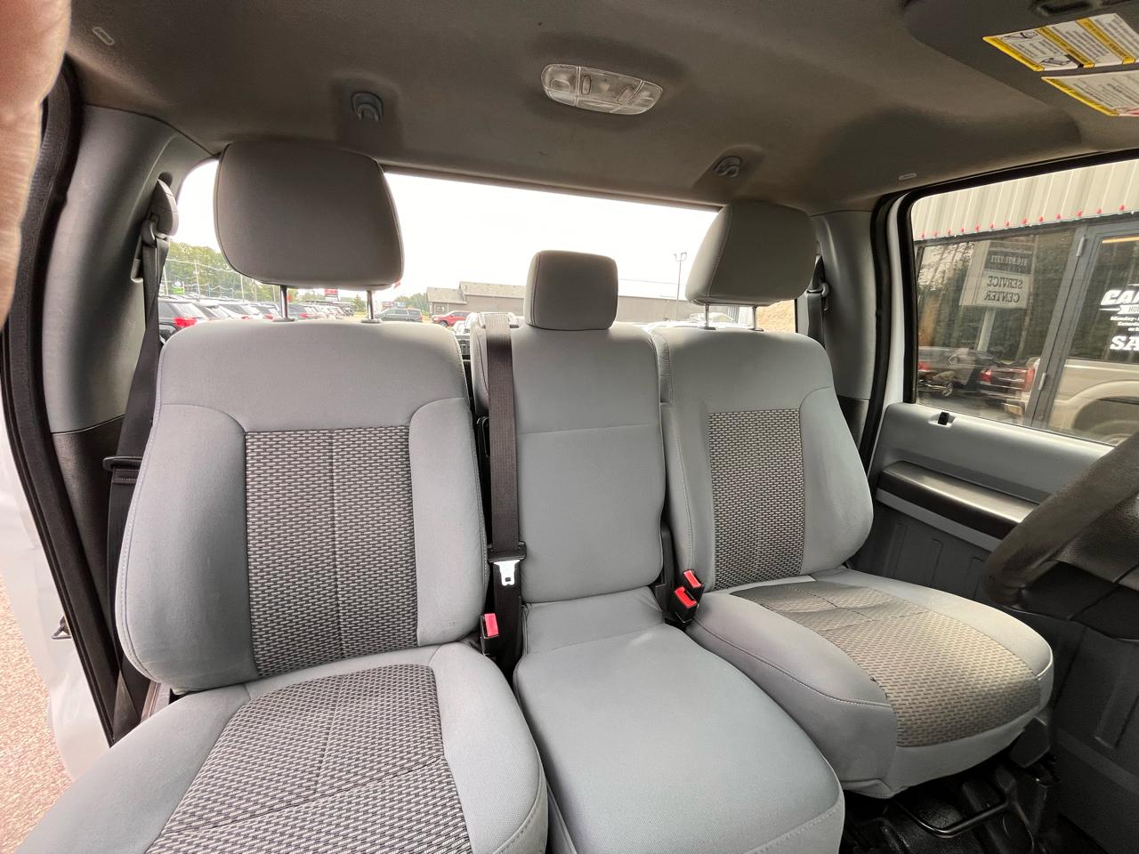 Ford Super Duty F-250 SRW XL 4WD Reg Cab 8' Box 2016