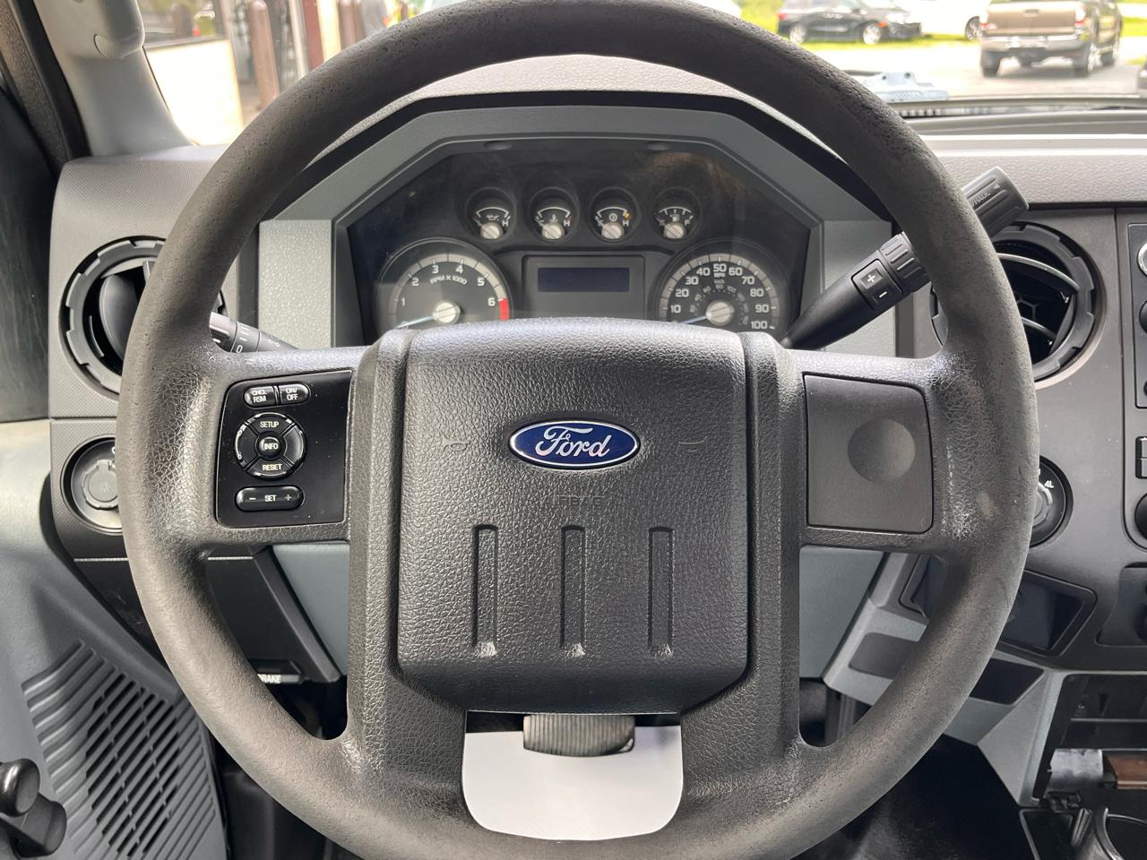 Ford Super Duty F-250 SRW XL 4WD Reg Cab 8' Box 2016