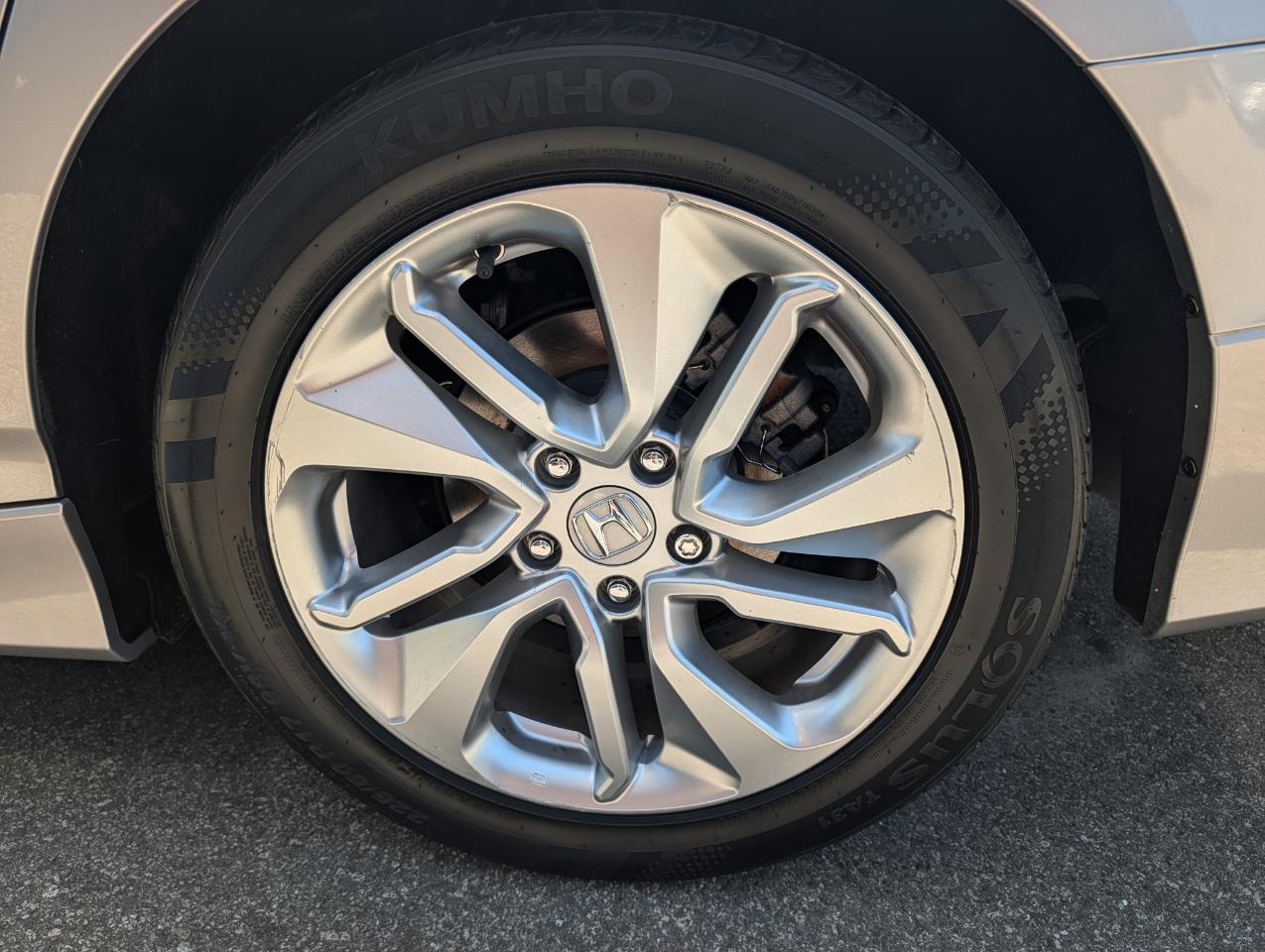 Honda Accord Sedan LX 1.5T CVT 2019