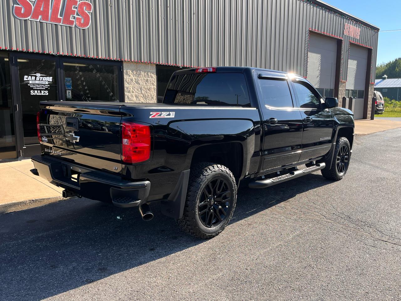 Chevrolet Silverado 1500 4WD Crew Cab 143.5" LT w/2LT 2017