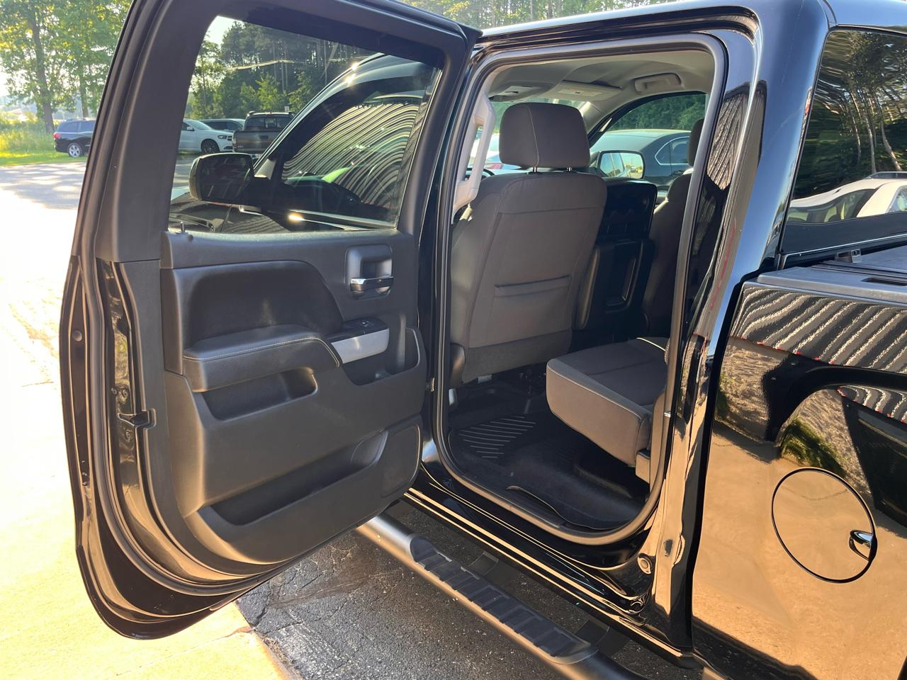 Chevrolet Silverado 1500 4WD Crew Cab 143.5" LT w/2LT 2017
