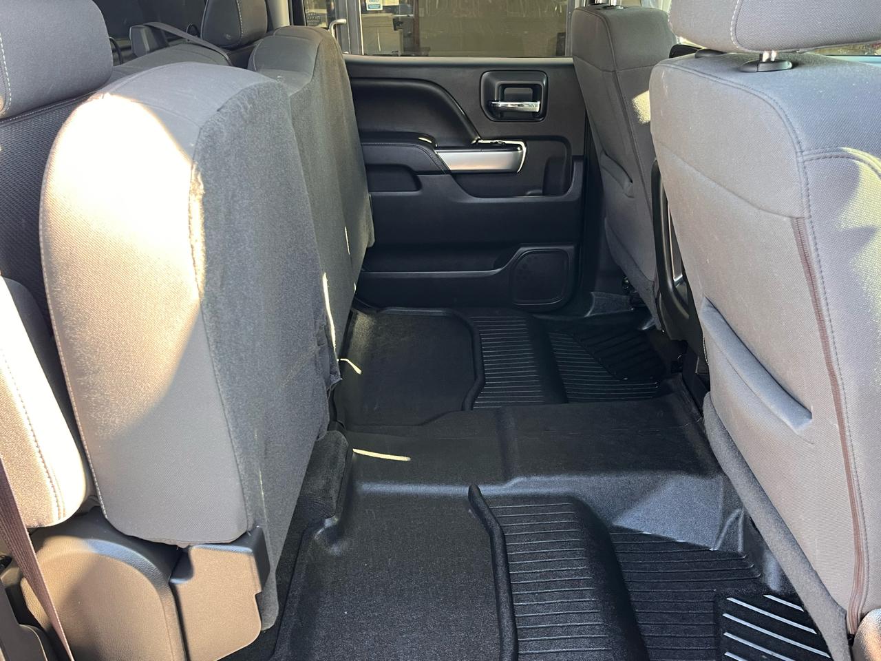 Chevrolet Silverado 1500 4WD Crew Cab 143.5" LT w/2LT 2017