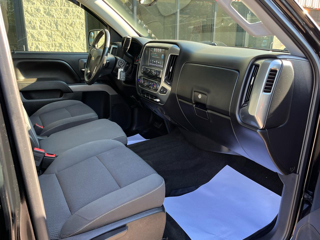 Chevrolet Silverado 1500 4WD Crew Cab 143.5" LT w/2LT 2017