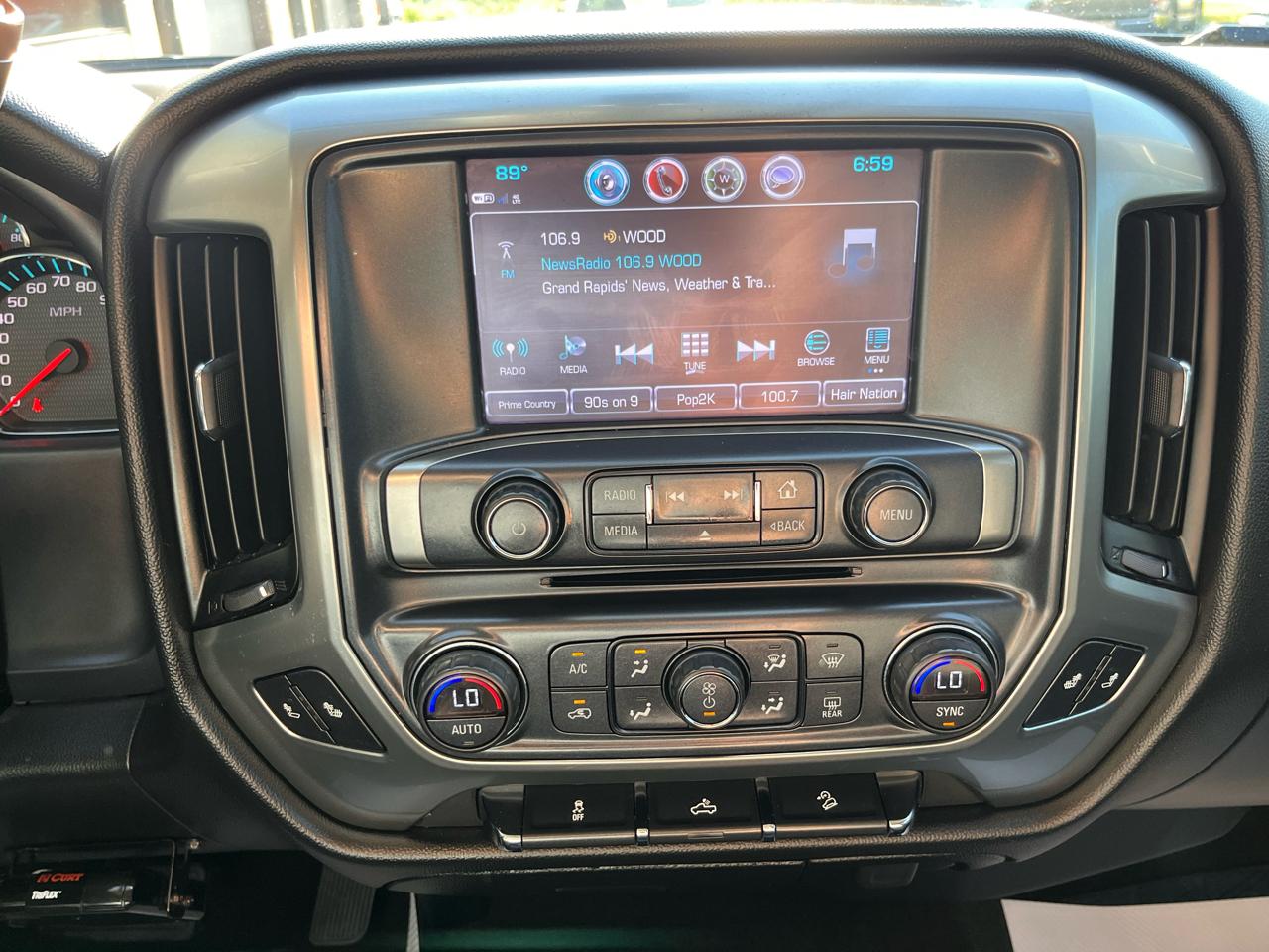 Chevrolet Silverado 1500 4WD Crew Cab 143.5" LT w/2LT 2017