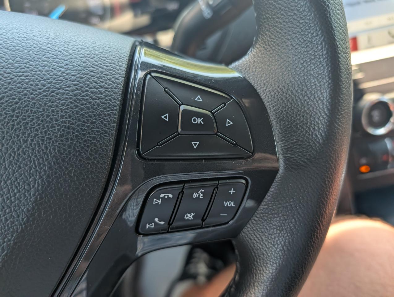 Ford Explorer XLT 4WD 2019