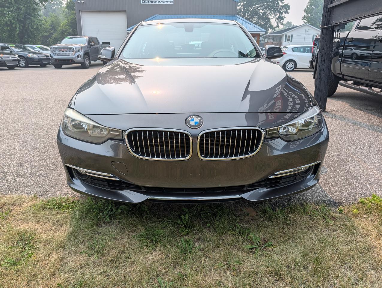 BMW 3 Series 4dr Sdn 328i xDrive AWD SULEV 2014