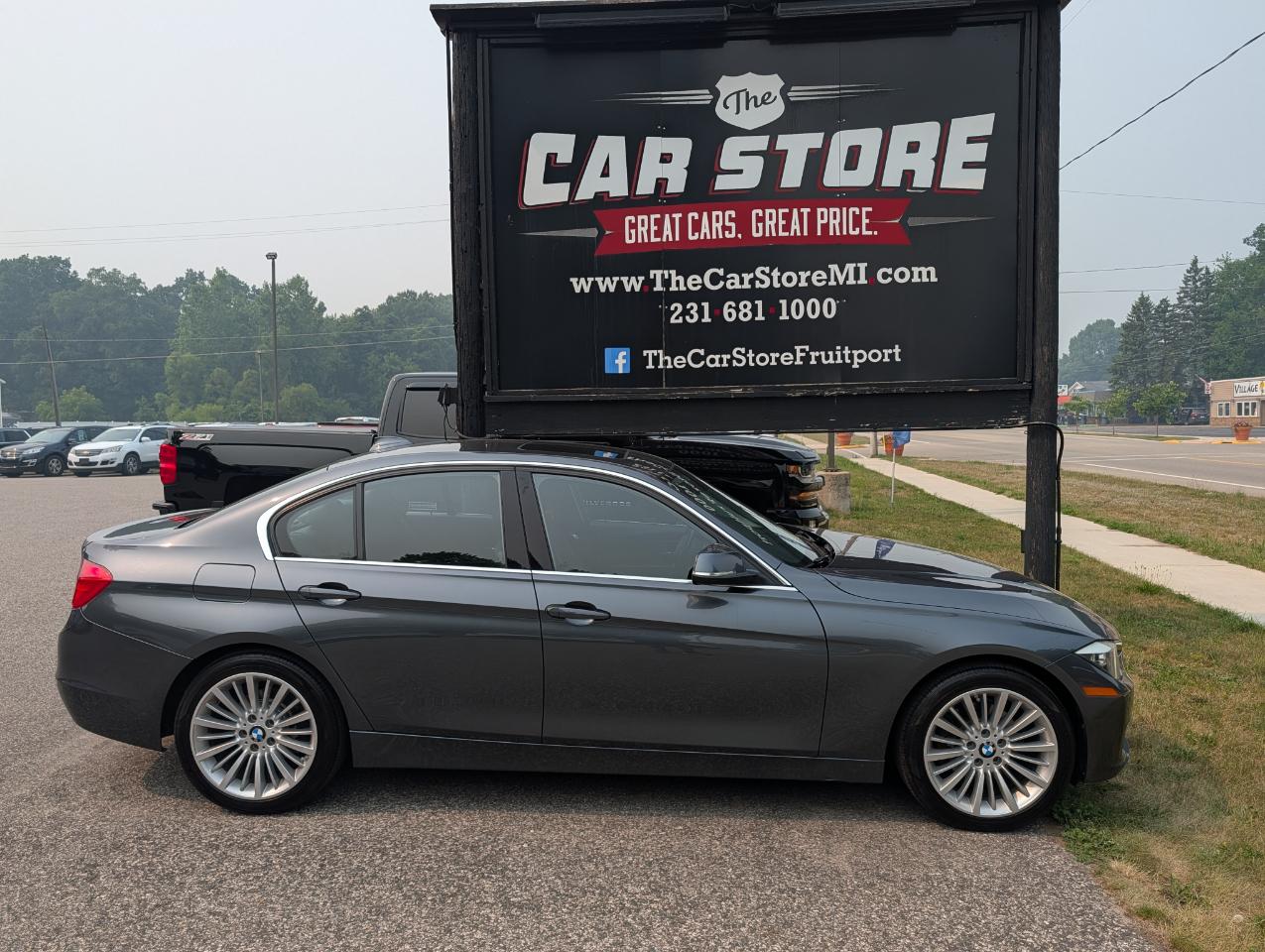 BMW 3 Series 4dr Sdn 328i xDrive AWD SULEV 2014