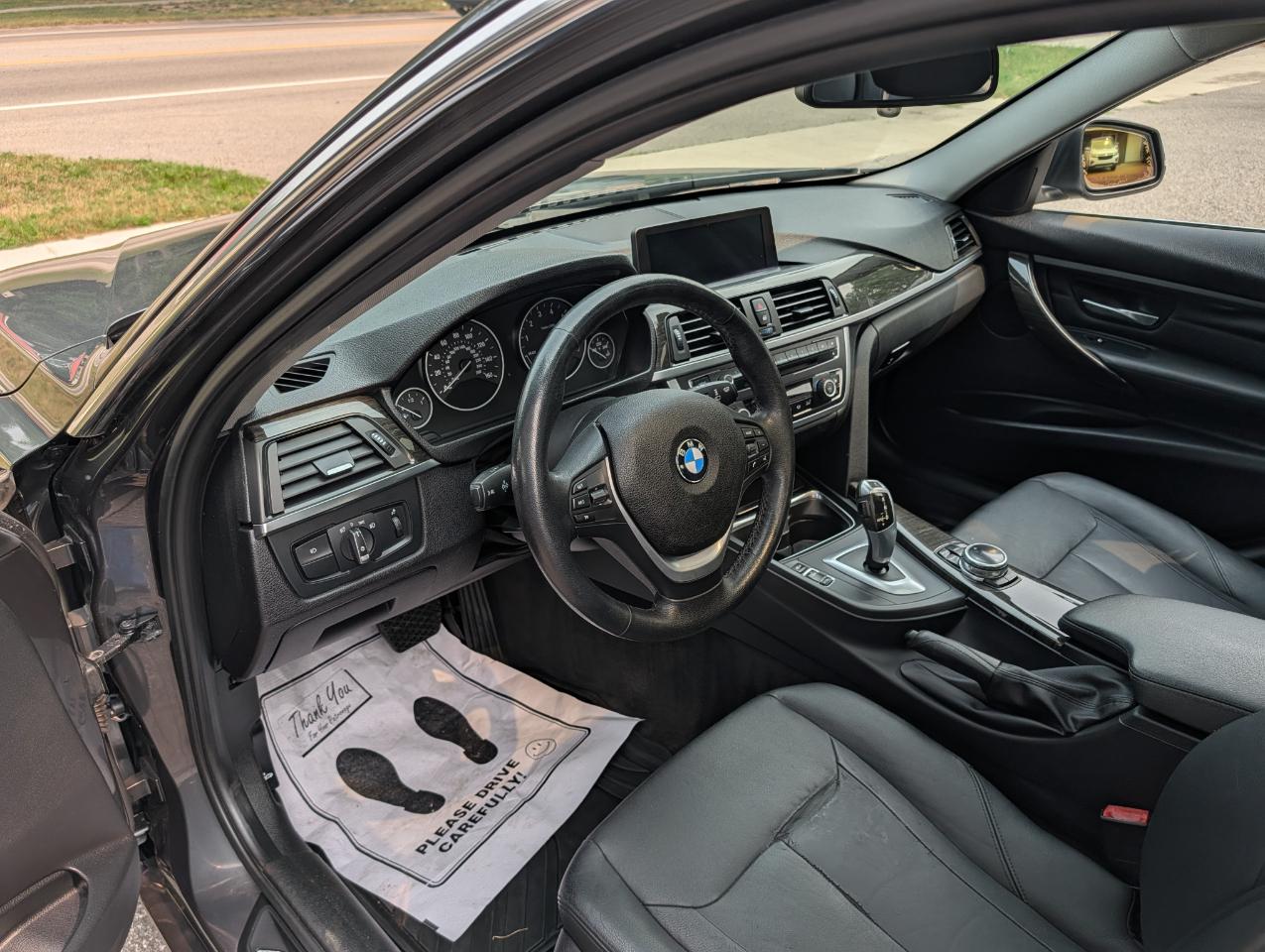 BMW 3 Series 4dr Sdn 328i xDrive AWD SULEV 2014
