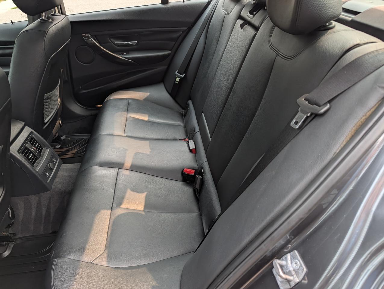 BMW 3 Series 4dr Sdn 328i xDrive AWD SULEV 2014