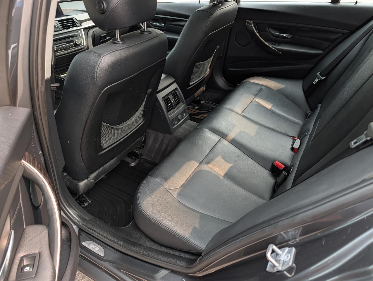 BMW 3 Series 4dr Sdn 328i xDrive AWD SULEV 2014
