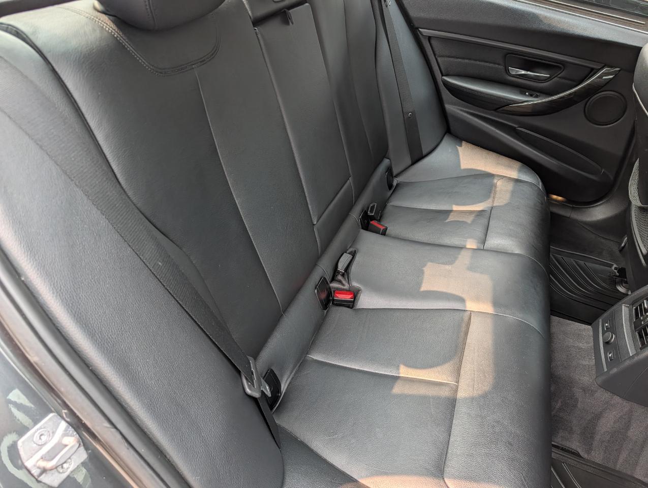 BMW 3 Series 4dr Sdn 328i xDrive AWD SULEV 2014