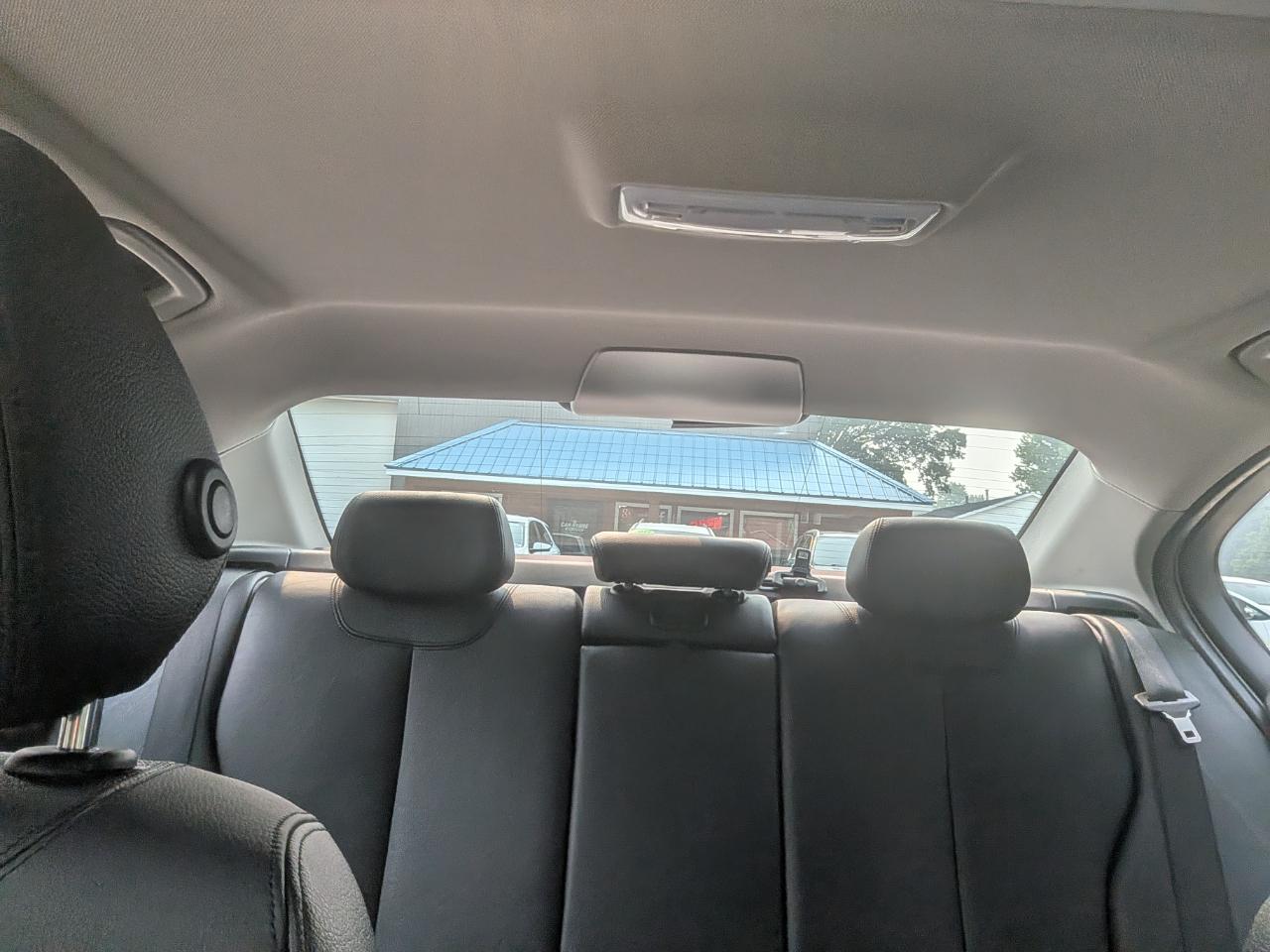 BMW 3 Series 4dr Sdn 328i xDrive AWD SULEV 2014