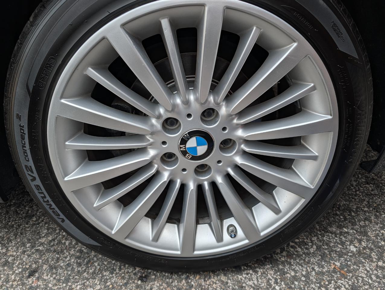 BMW 3 Series 4dr Sdn 328i xDrive AWD SULEV 2014