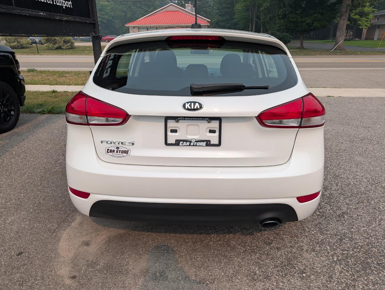 Kia Forte5 LX Auto 2017