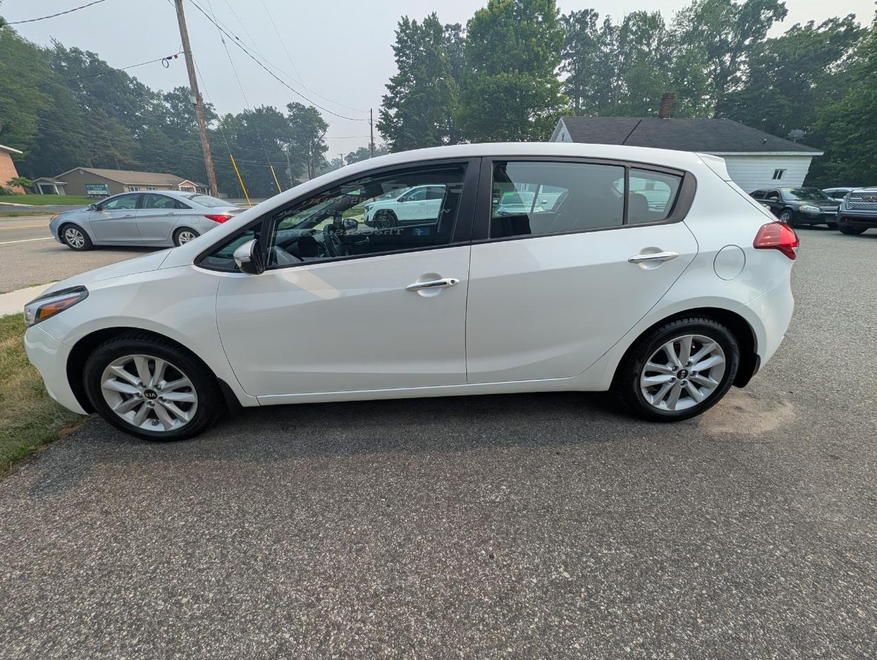 Kia Forte5 LX Auto 2017