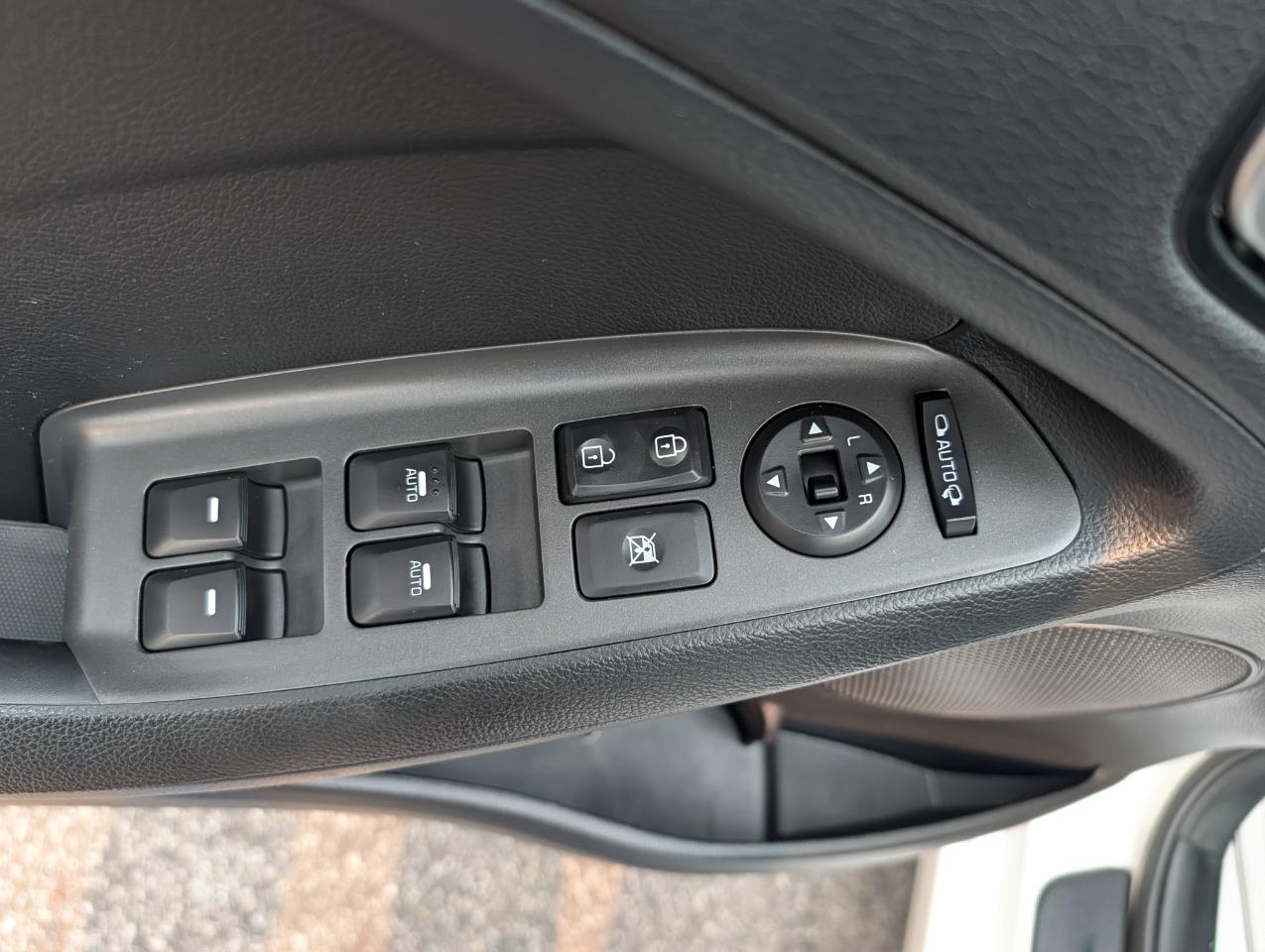 Kia Forte5 LX Auto 2017