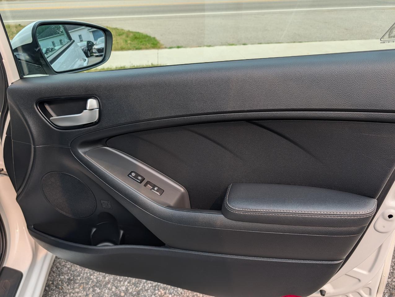 Kia Forte5 LX Auto 2017