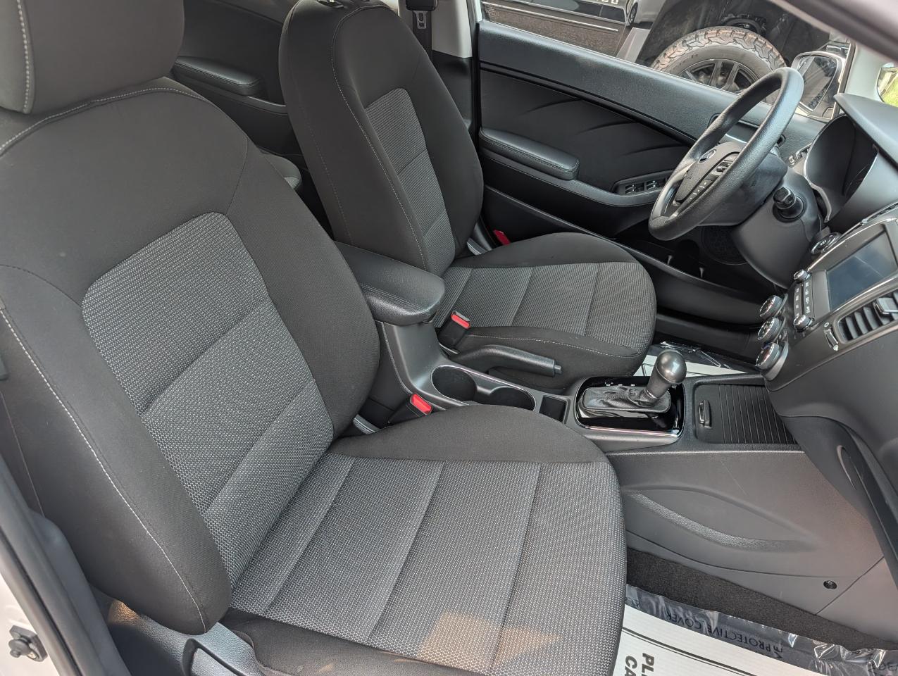 Kia Forte5 LX Auto 2017