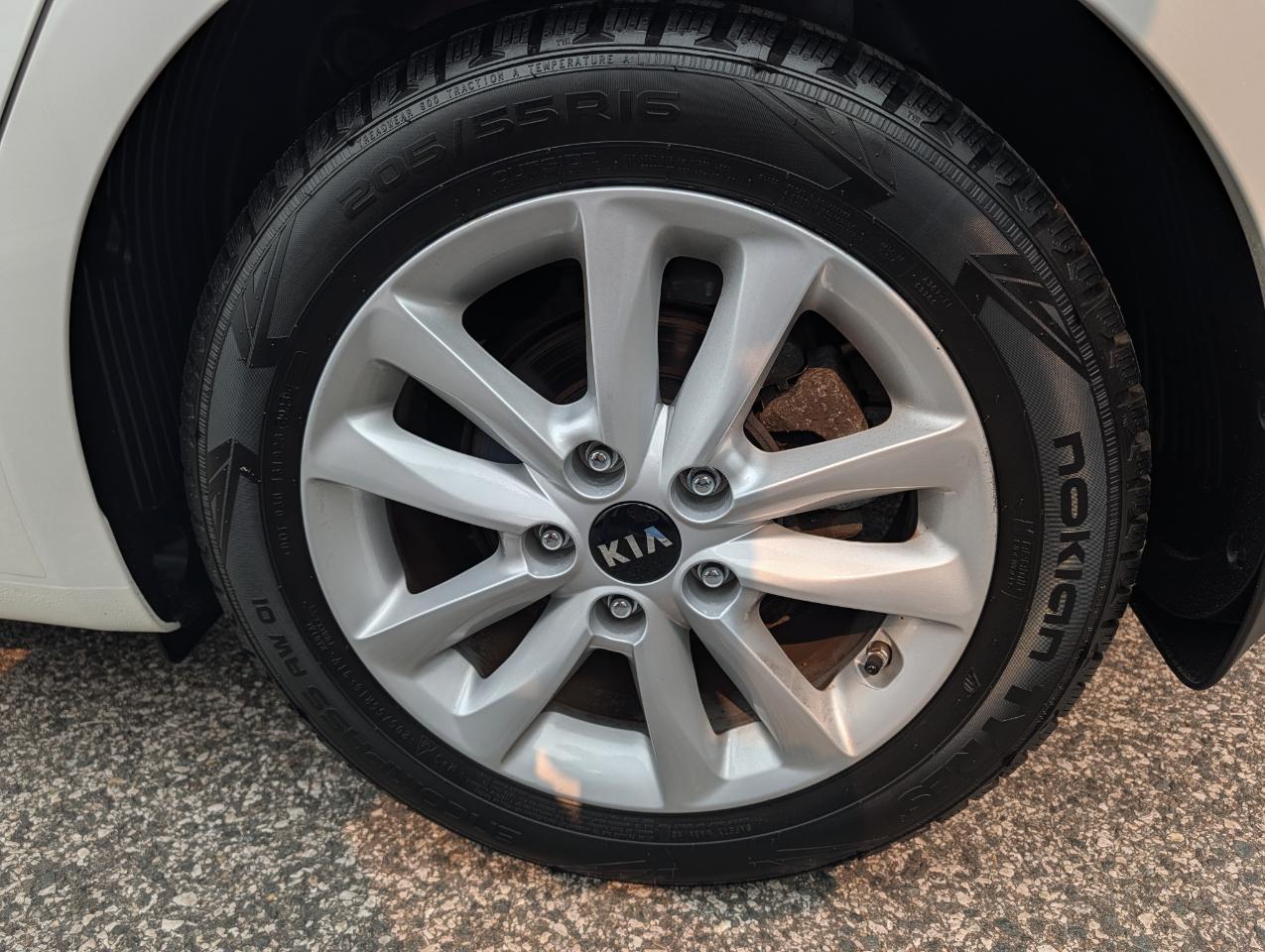 Kia Forte5 LX Auto 2017