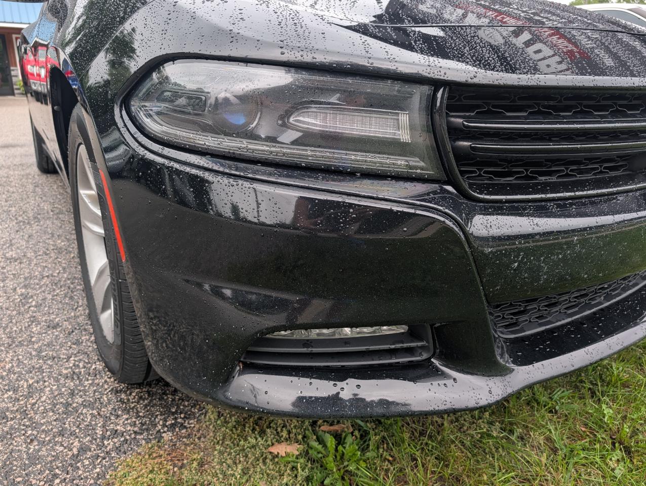 Dodge Charger 4dr Sdn SXT RWD 2017