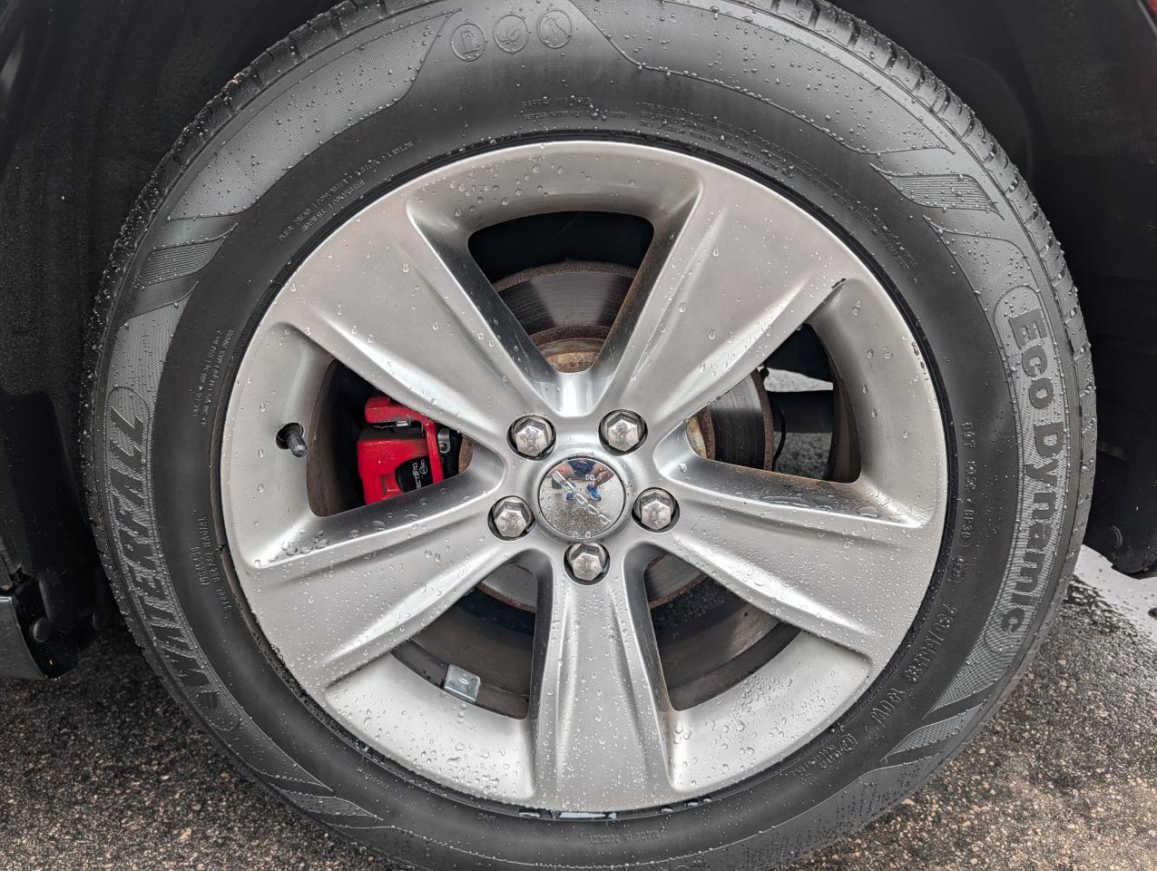 Dodge Charger 4dr Sdn SXT RWD 2017
